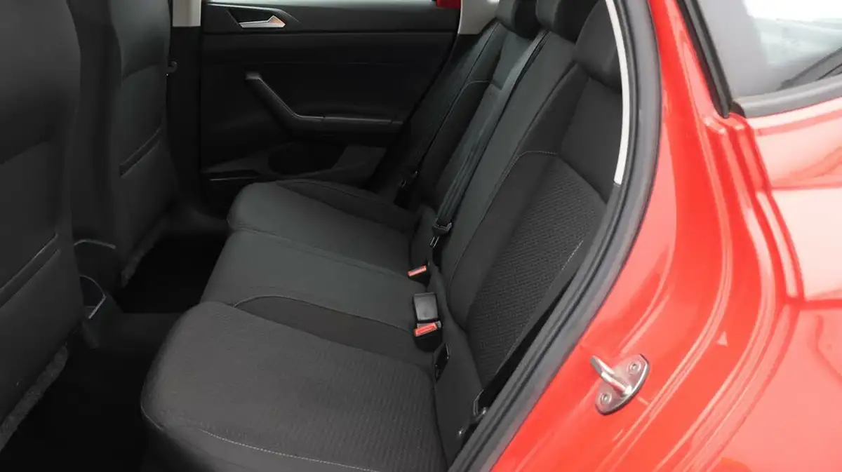 2019-volkswagen-polo-10-tsi-se-tech-edition-big-16