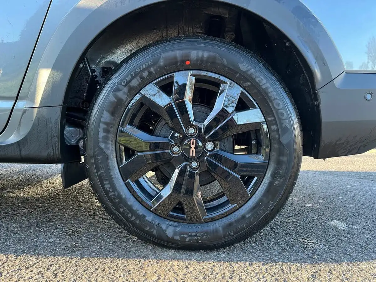2024-dacia-jogger-16-tce-extreme-big-16