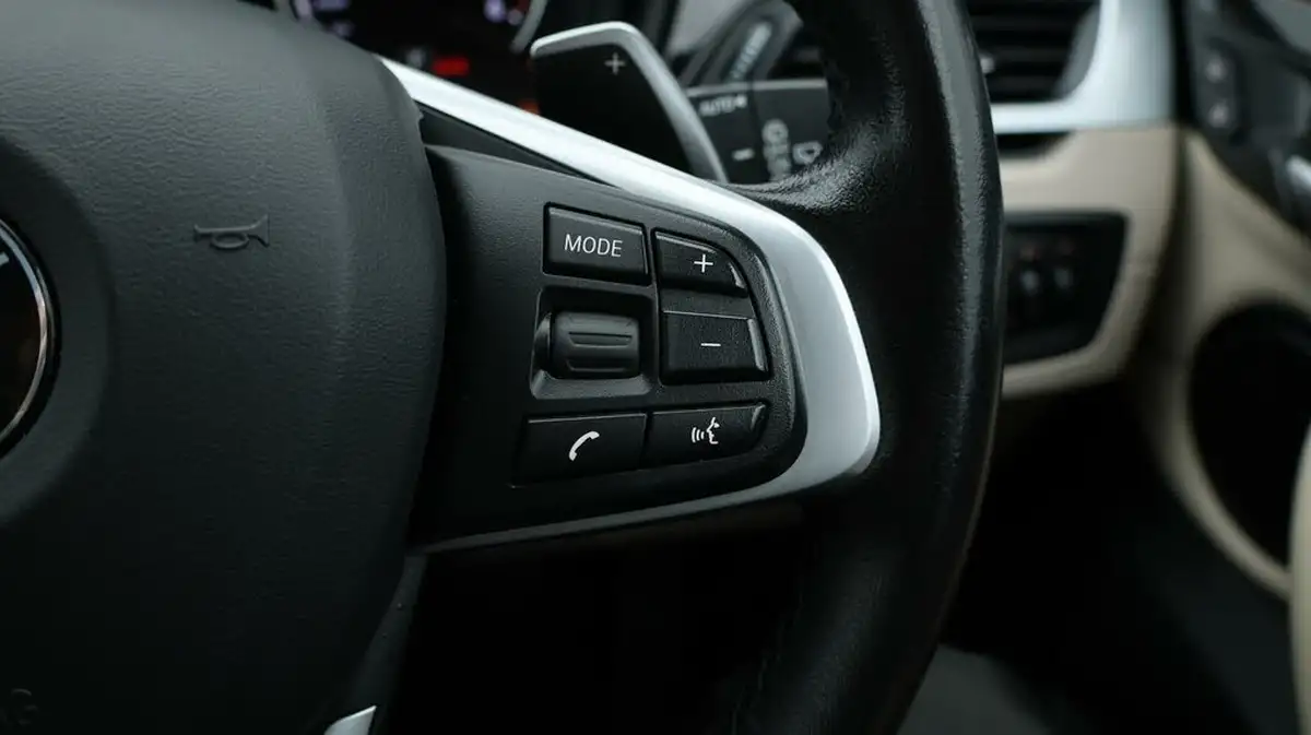 2022-bmw-x1-20td-sdrive18d-xline-sport-auto-big-25