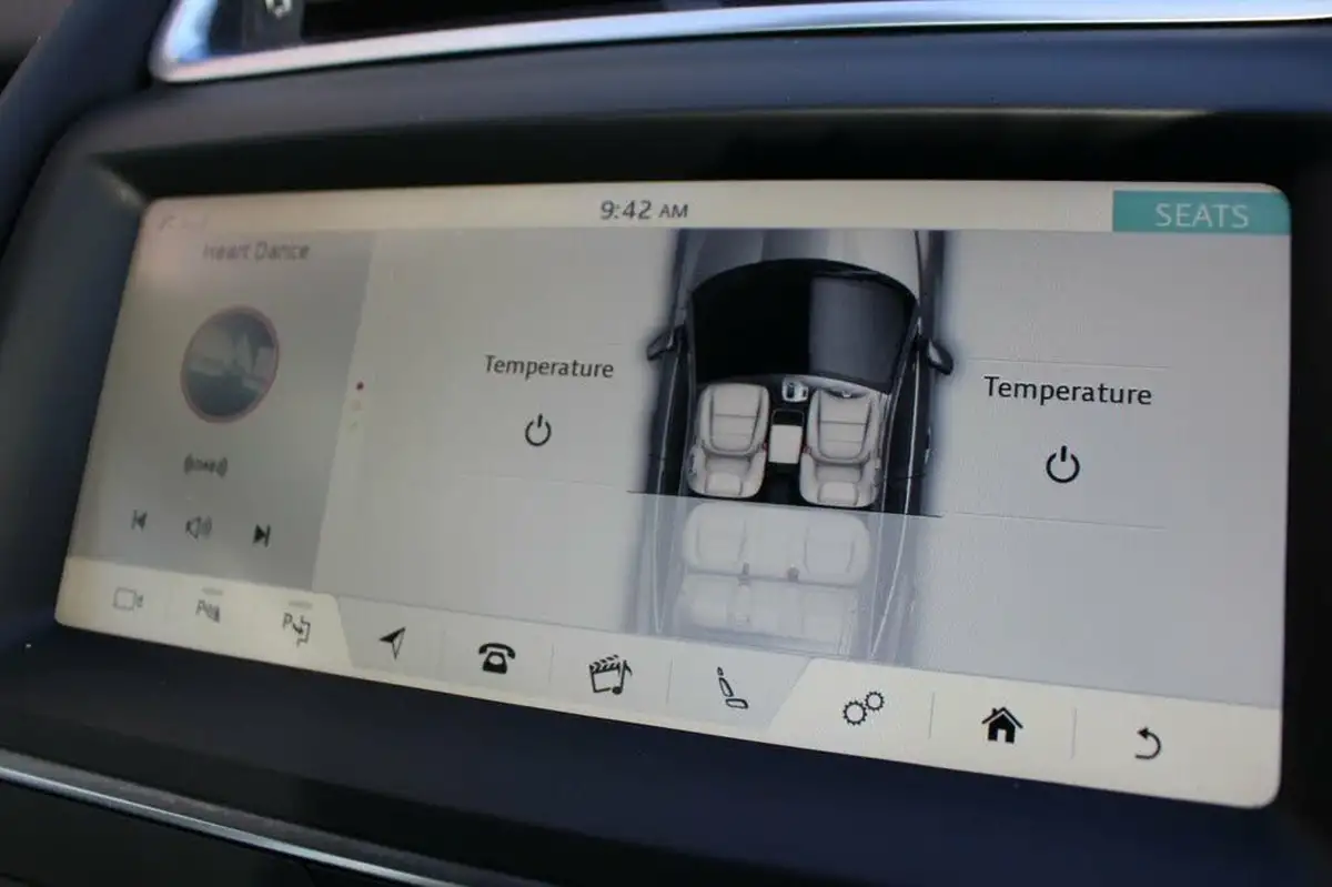 2018-jaguar-e-pace-20-i4d-first-edition-big-19