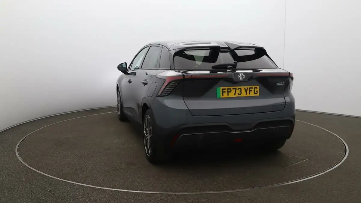 2023-mg-mg4-e-trophy-ev-203ps-long-big-52