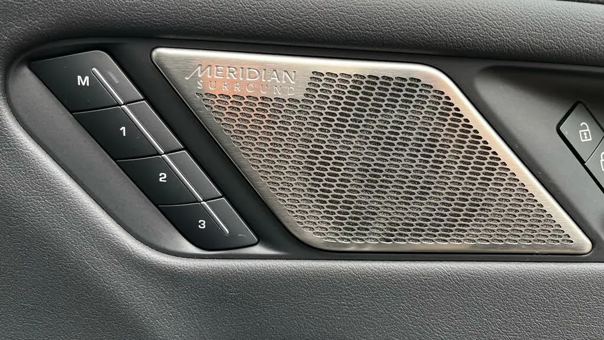 2021-jaguar-i-pace-ev400-hse-big-22