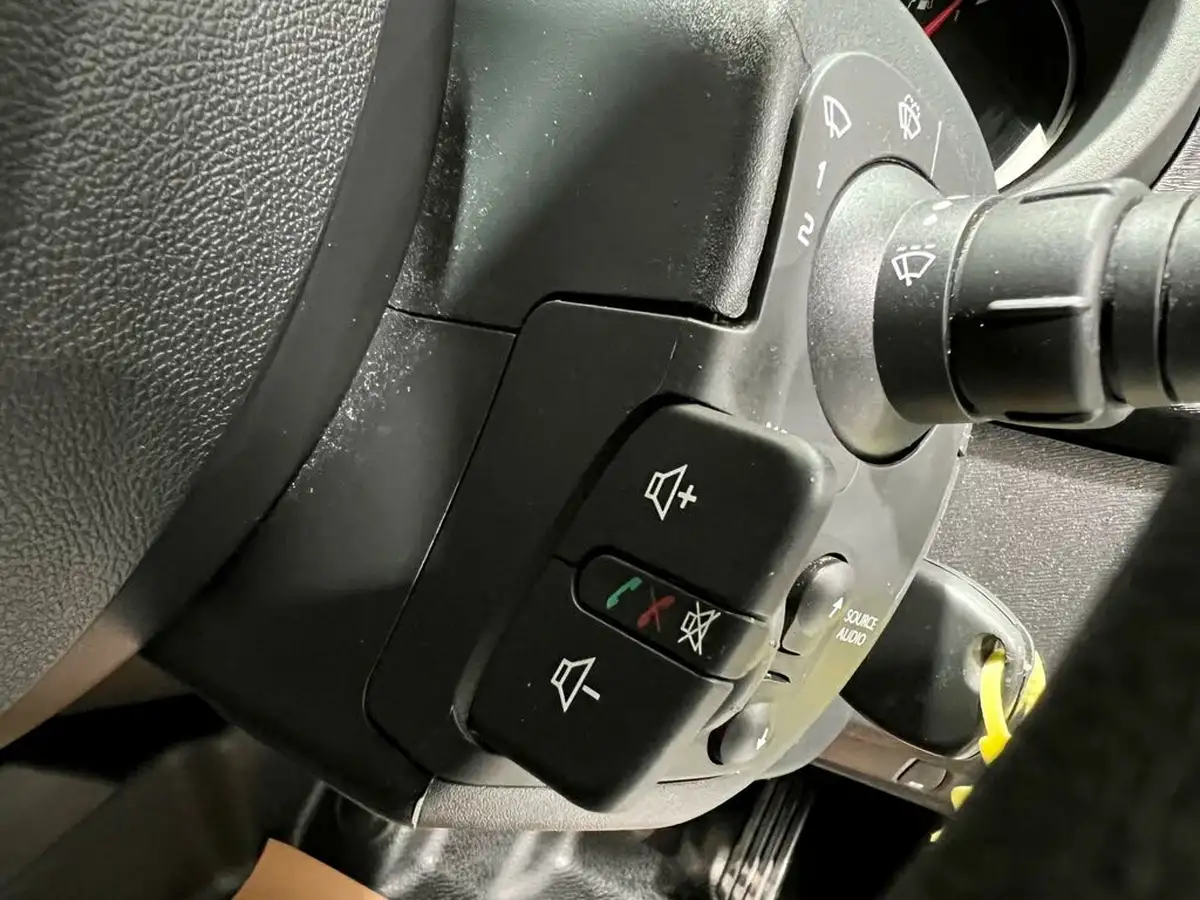 2021-nissan-nv250-15dci-acenta-l1-80bhp-big-19