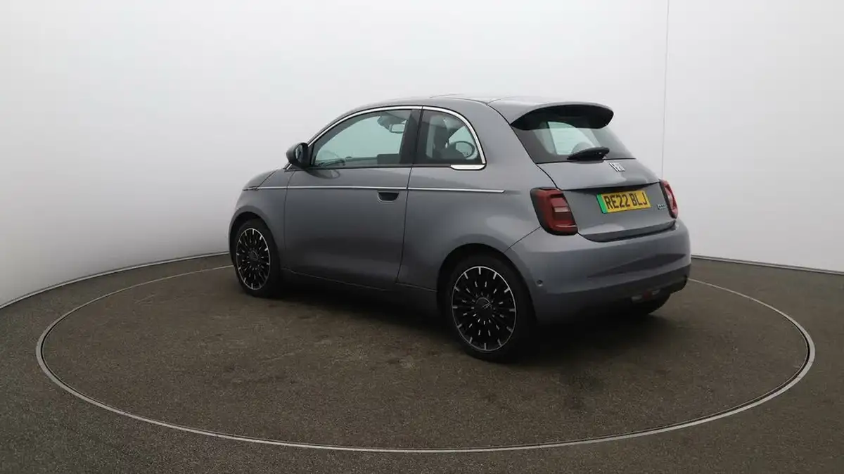 2022-fiat-500-e-la-prima-big-57