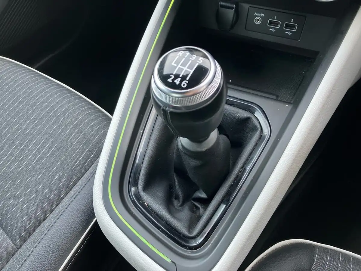 2021-renault-clio-10-tce-s-edition-90ps-big-42