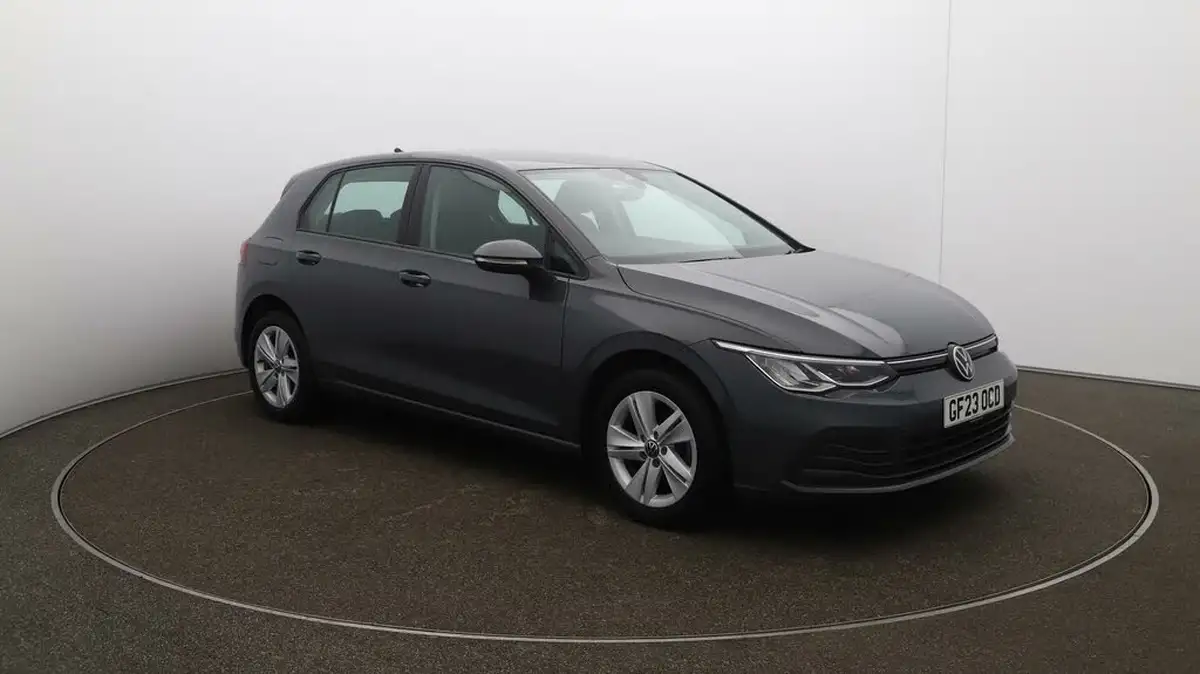 2023-volkswagen-golf-15-tsi-life-130ps-hatchback-big-35