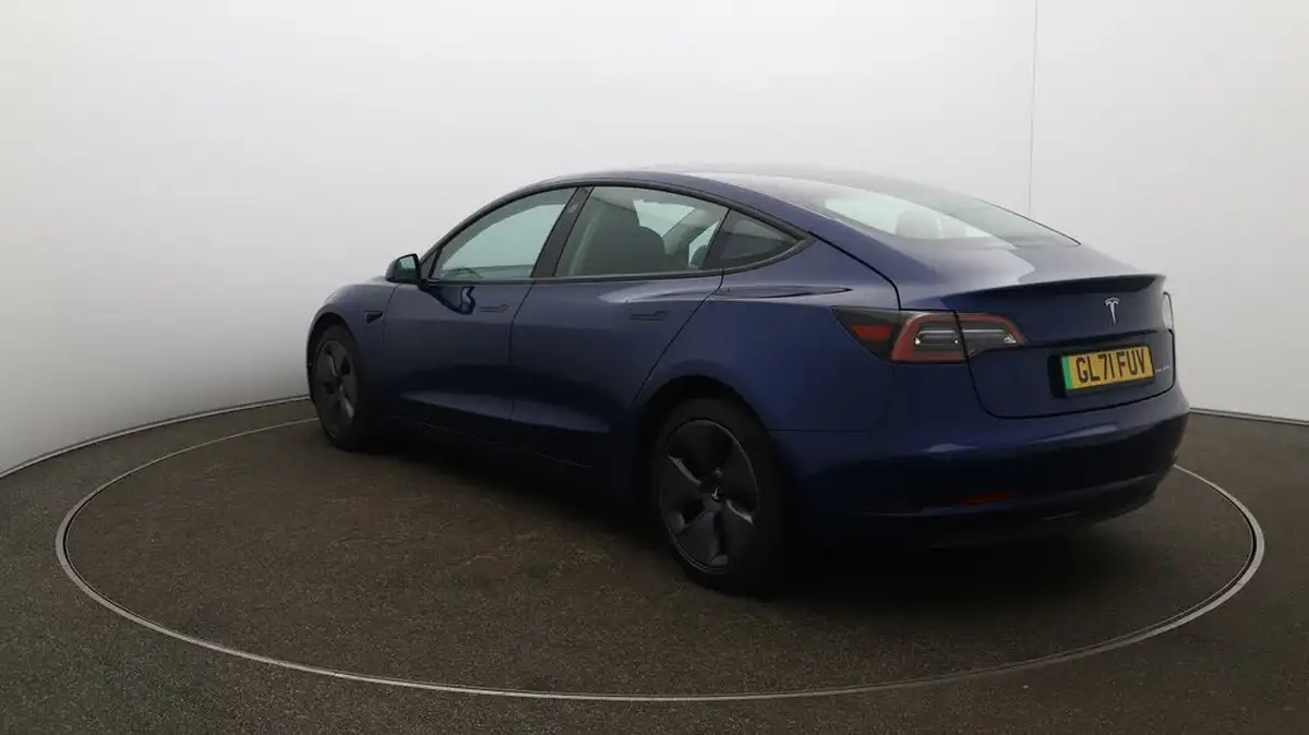 2021-tesla-model-3-e-long-range-awd-big-53