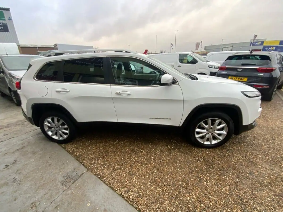 2014-jeep-cherokee-20crd-limited-168bhp-4wd-ss-auto-big-9