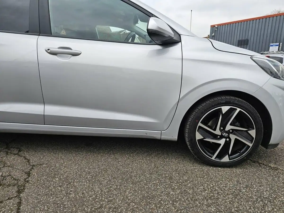 2021-hyundai-i10-10-premium-big-42