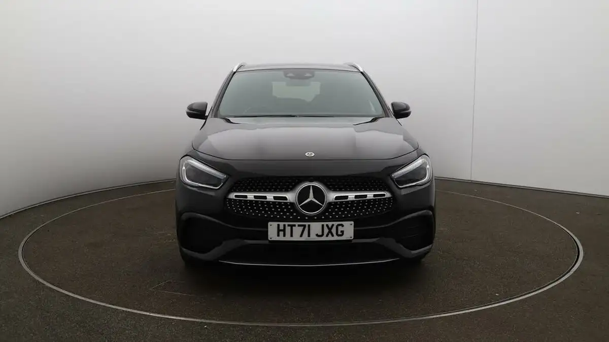 2022-mercedes-benz-gla-class-13-gla-180-amg-line-premium-plus-big-2
