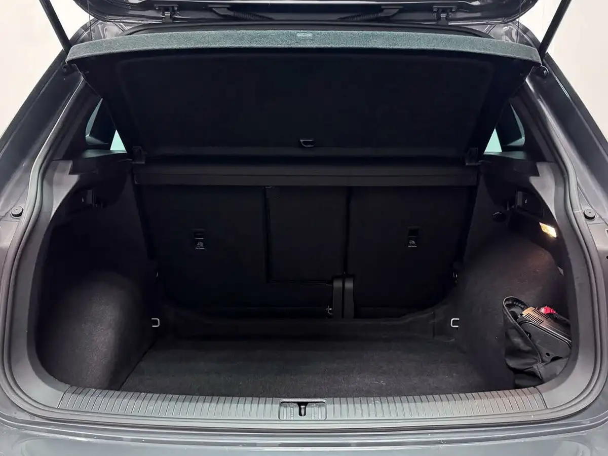 2021-volkswagen-tiguan-15-tsi-r-line-big-7