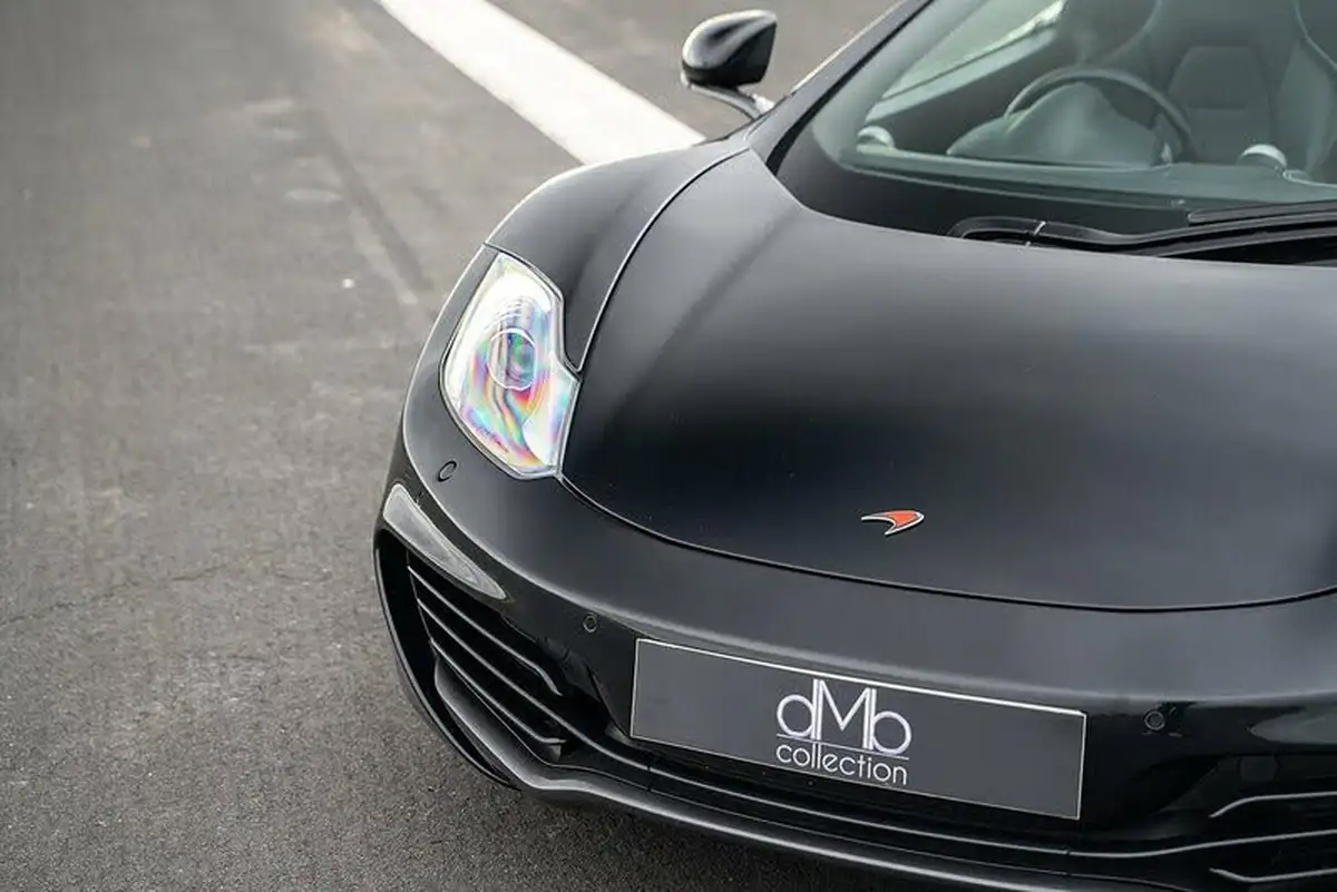 2012-mclaren-12c-38-592bhp-coupe-big-5