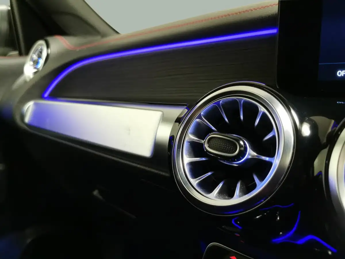 2023-mercedes-benz-eqb-e-300-amg-line-big-22