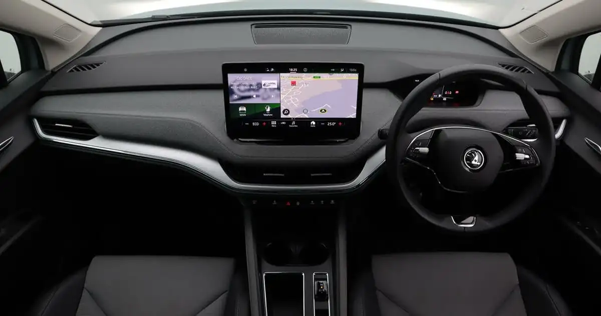 2023-skoda-enyaq-e-60-big-13