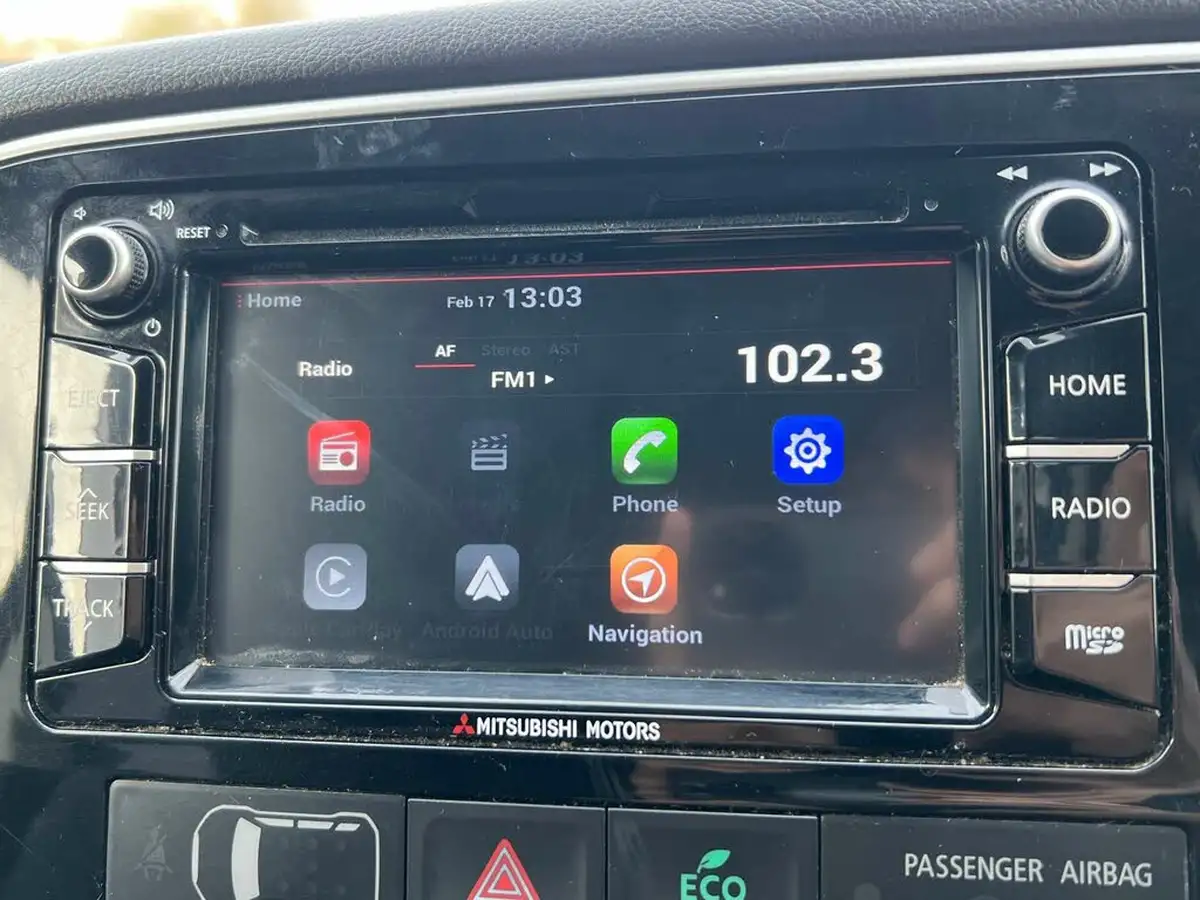 2017-mitsubishi-outlander-20-juro-phev-5st-big-41