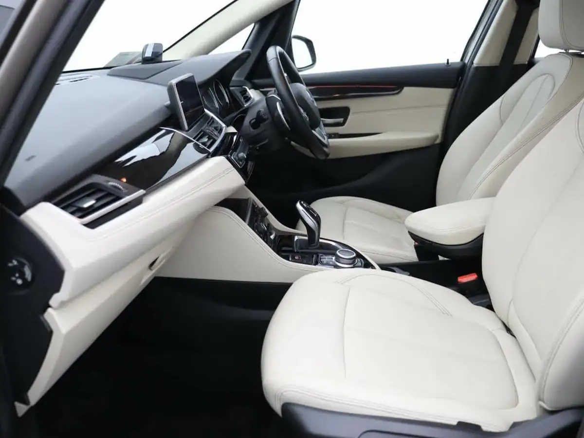2021-bmw-2-series-20-220i-luxury-active-big-19