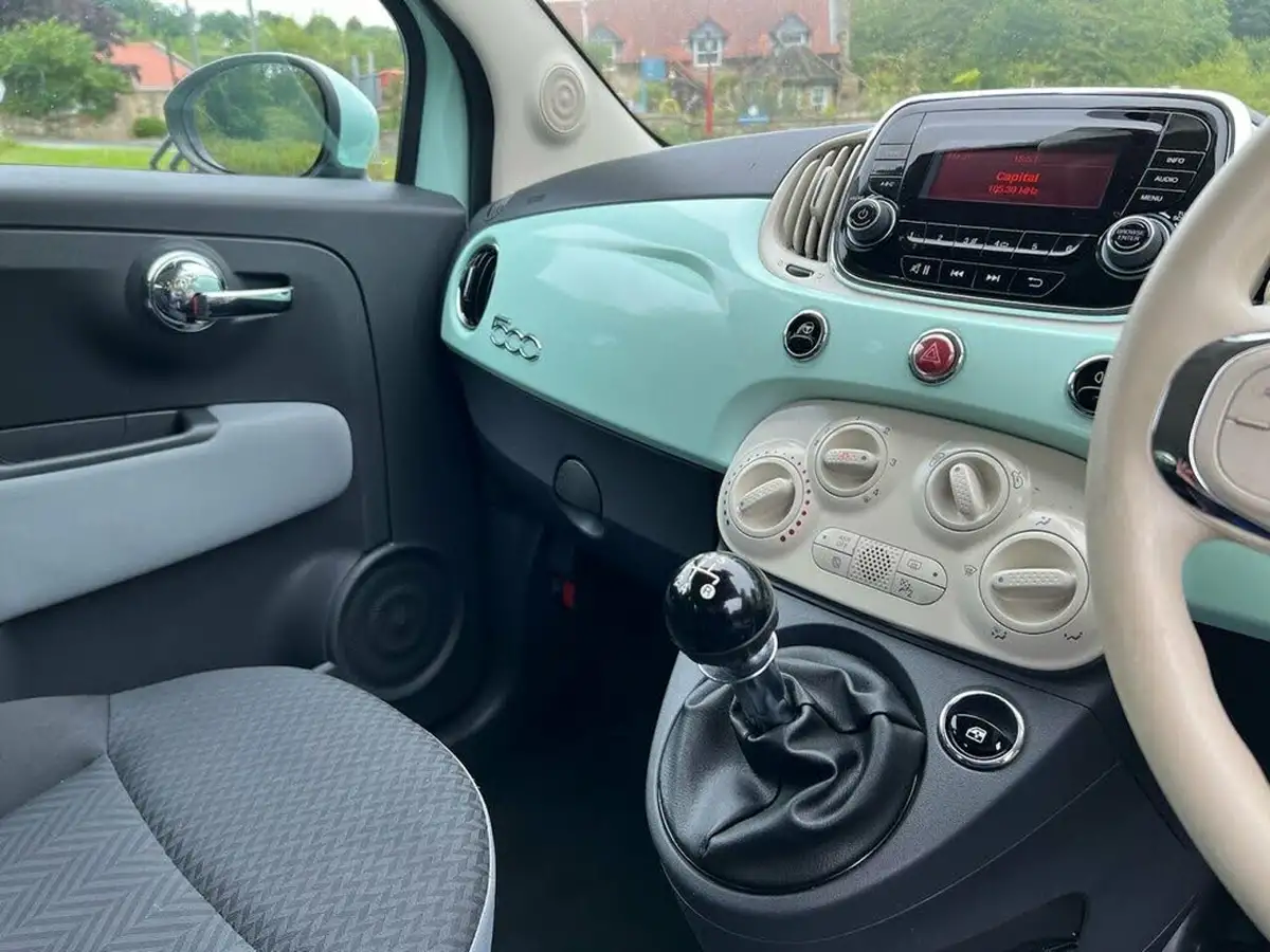 2017-fiat-500-12-pop-star-big-41