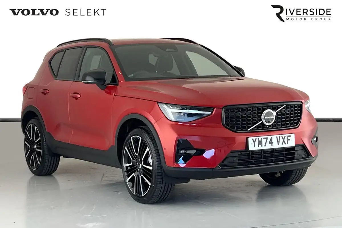 2024-volvo-xc40-20-b4-ultra-bright-big-0