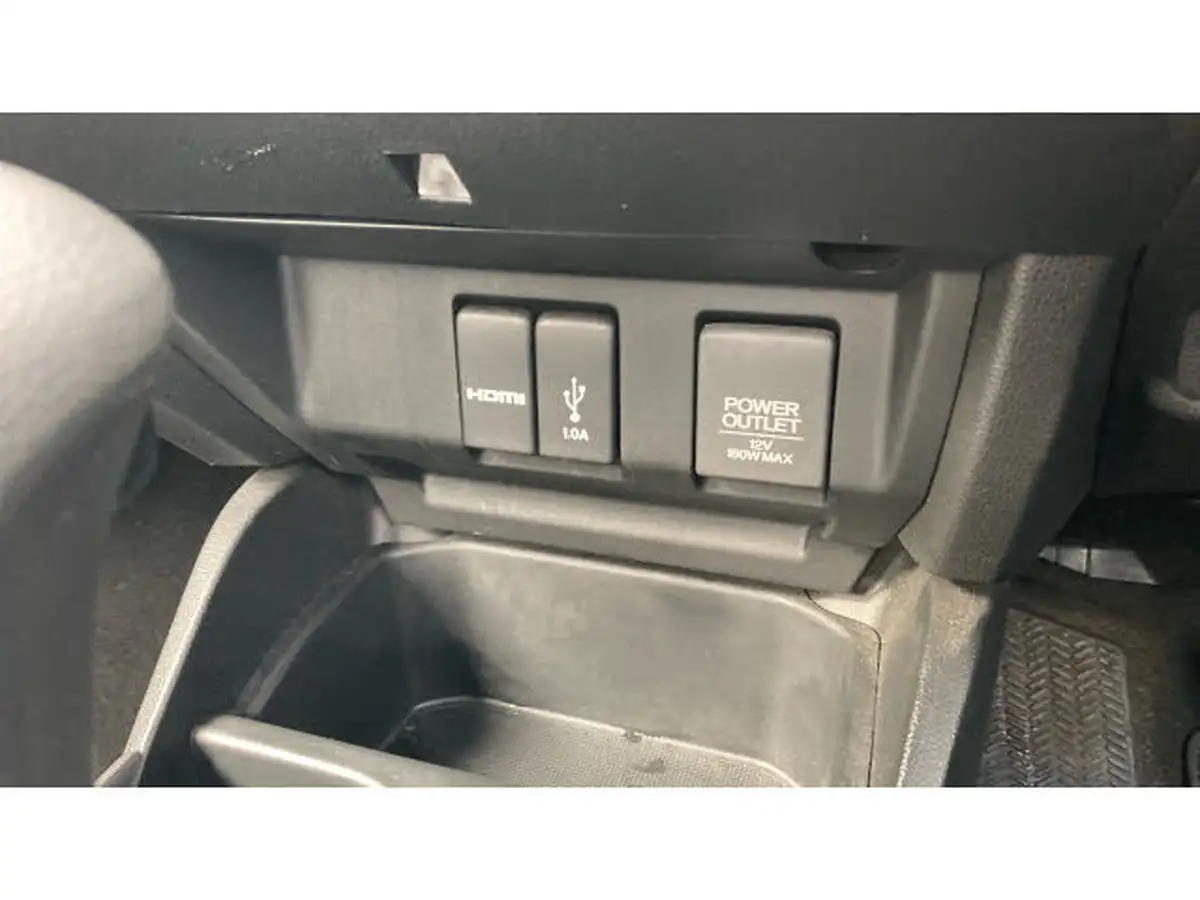 2019-honda-jazz-13-i-vtec-se-navi-cvt-big-20