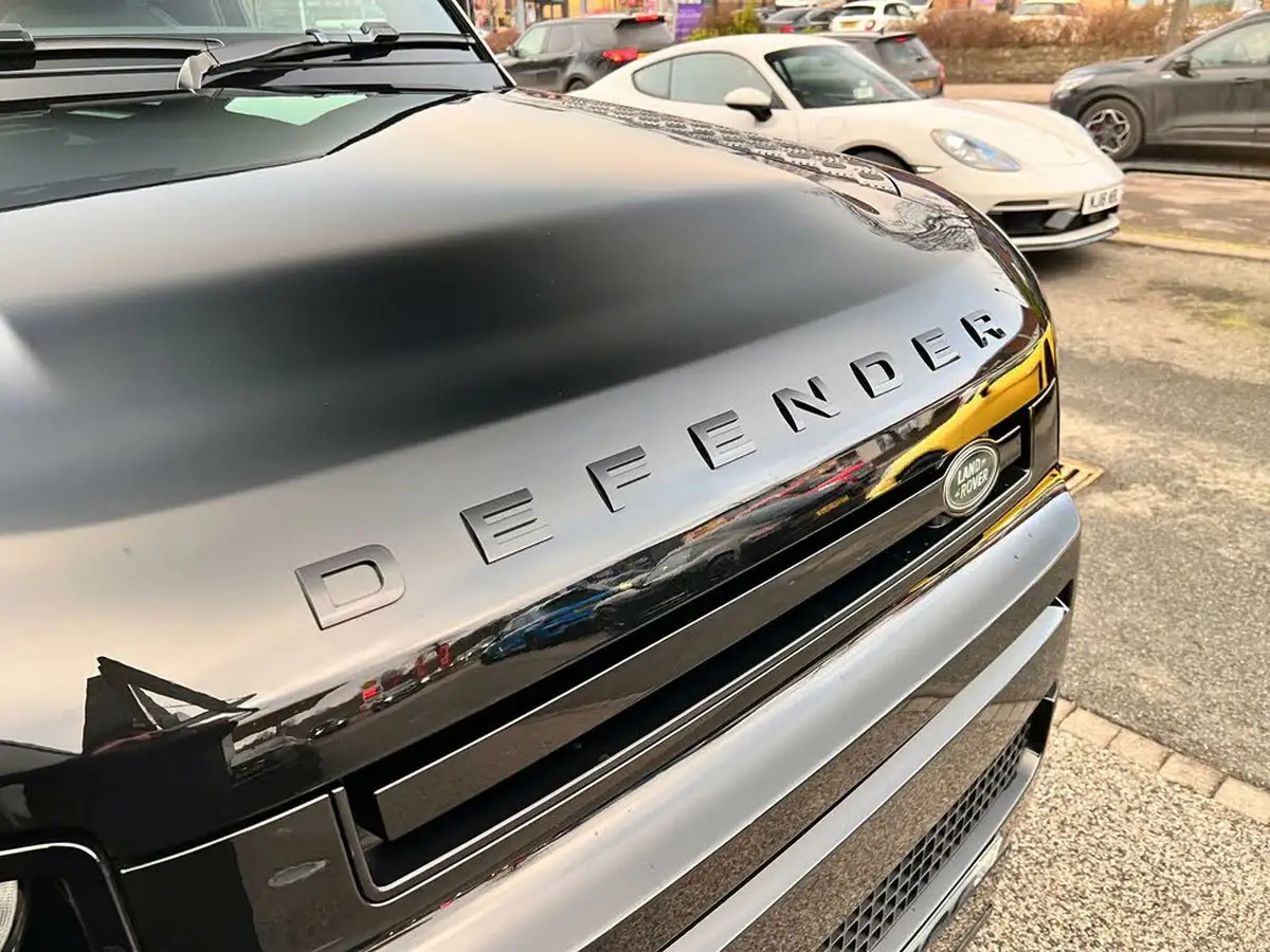 2022-land-rover-90-defender-50-p525-v8-big-79