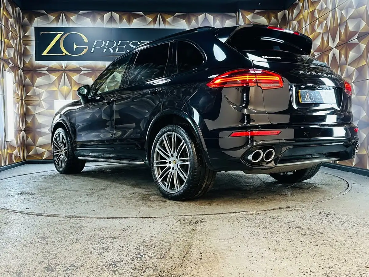 2015-porsche-cayenne-30td-big-23