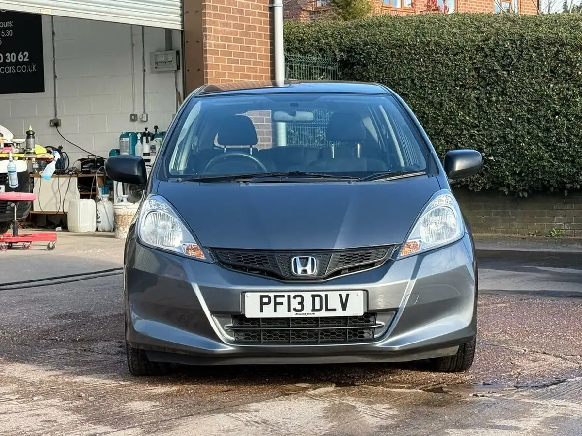 2013-honda-jazz-12-s-big-12