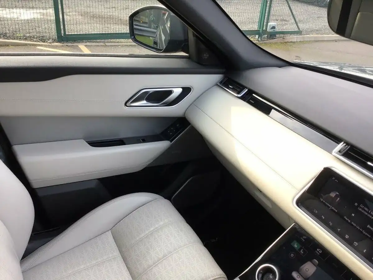 2020-land-rover-range-rover-velar-20-d240-r-dynamic-hse-big-34