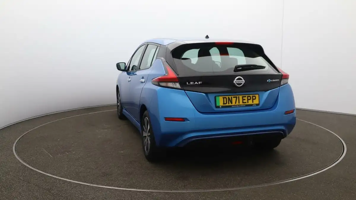 2021-nissan-leaf-e-acenta-big-57