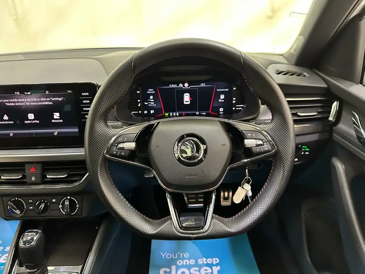 2021-skoda-kamiq-10-tsi-monte-carlo-109ps-dsg-big-27