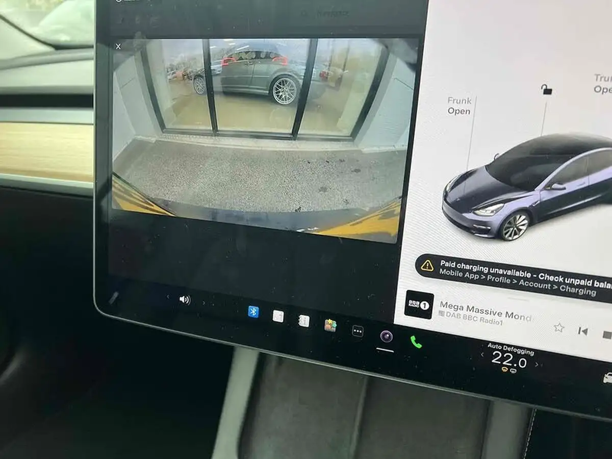 2020-tesla-model-3-e-long-range-big-49