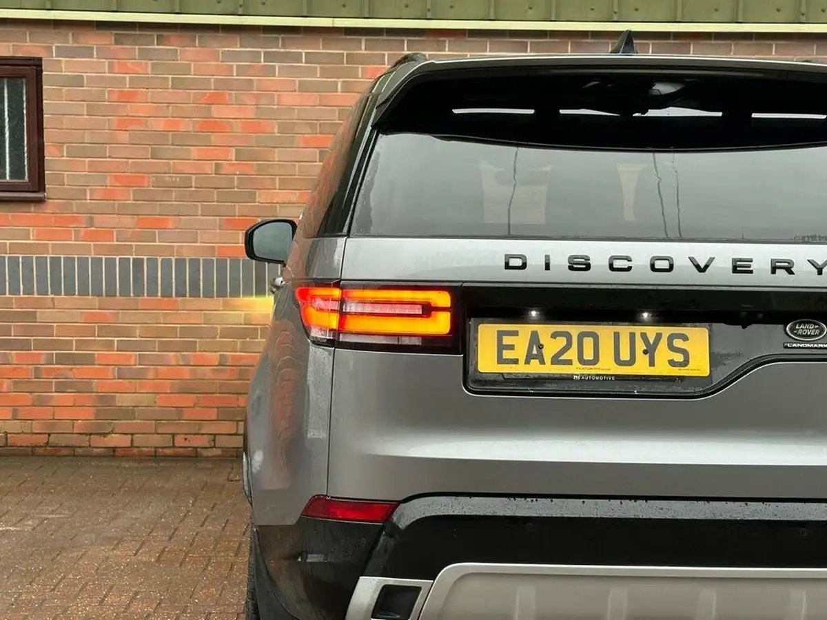 2020-land-rover-discovery-30-sd6-landmark-big-51