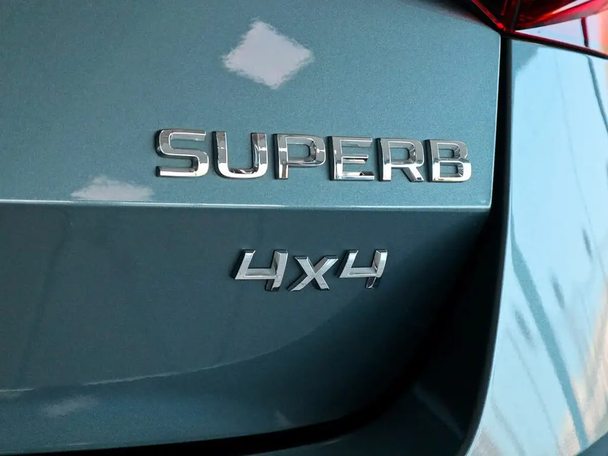 2019-skoda-superb-20-tsi-se-l-executive-estate-big-13