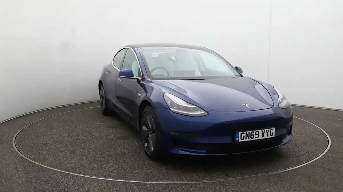 2019-tesla-model-3-e-4x4-performance-pack-big-40
