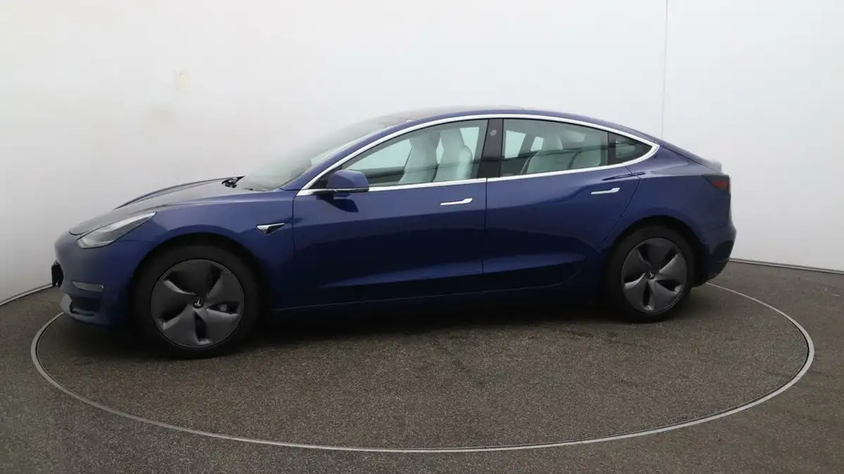 2019-tesla-model-3-e-4x4-performance-pack-big-64