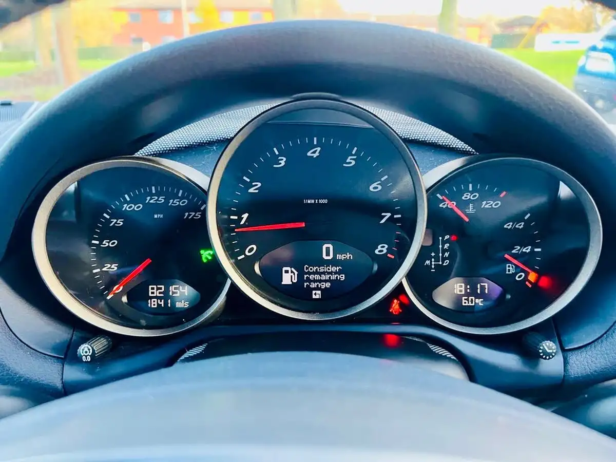 2010-porsche-boxster-29-pdk-big-15