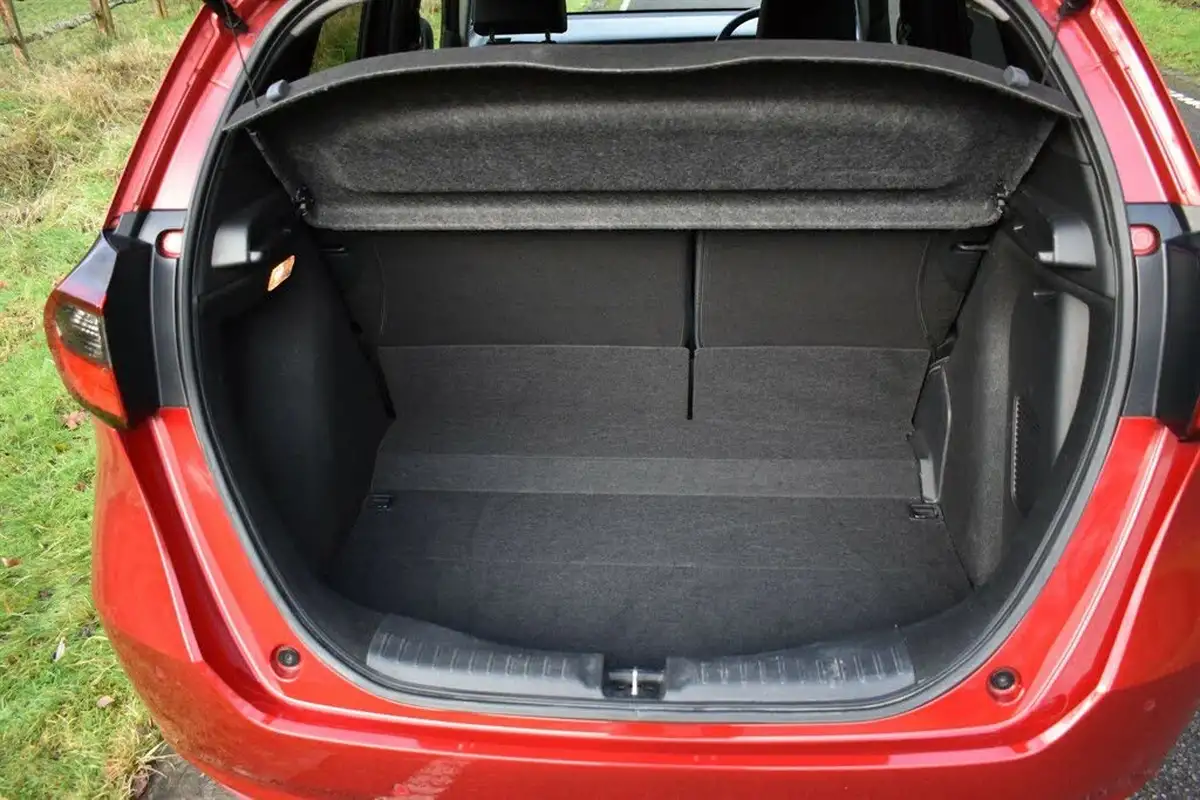 2022-honda-jazz-15-i-mmd-ex-107ps-big-16