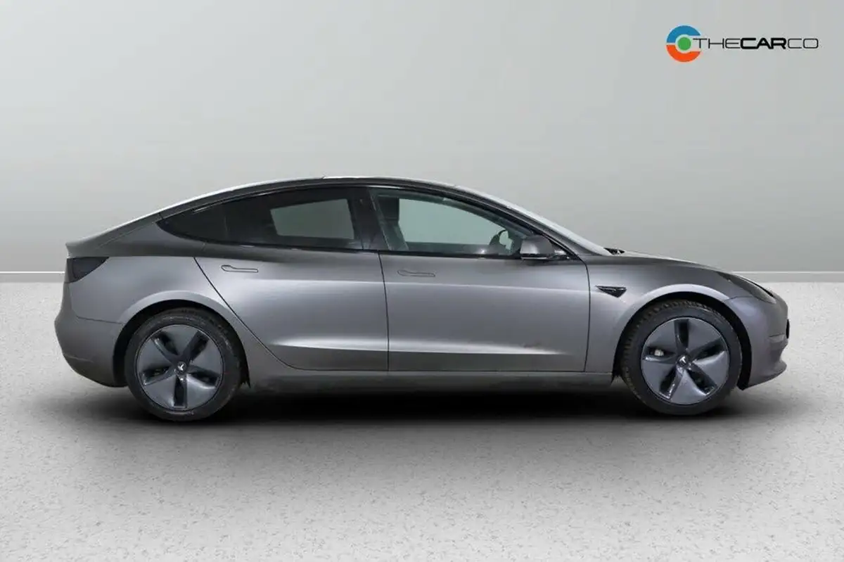 2020-tesla-model-3-e-long-range-big-6