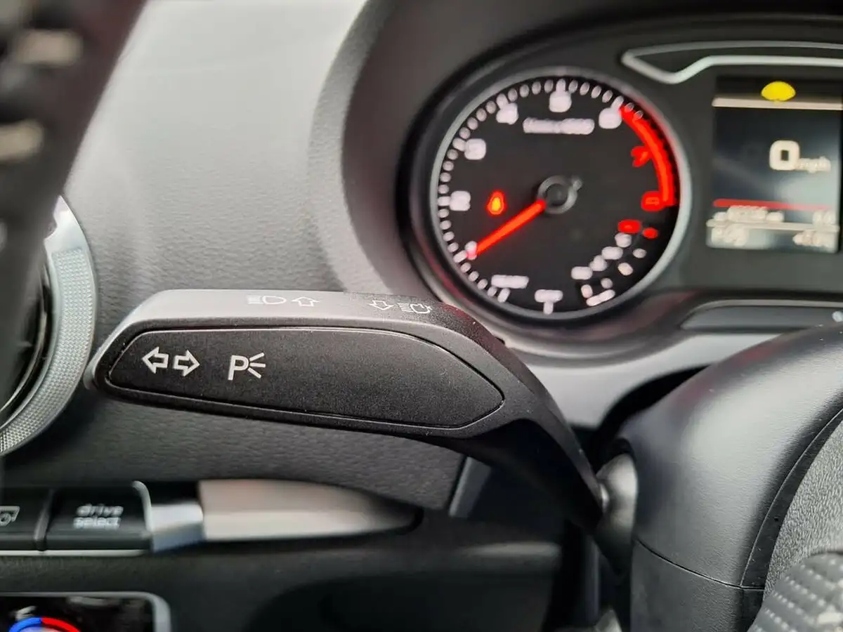 2020-audi-a3-15-35-tfsi-s-line-sportback-5d-1495cc-tronic-big-35
