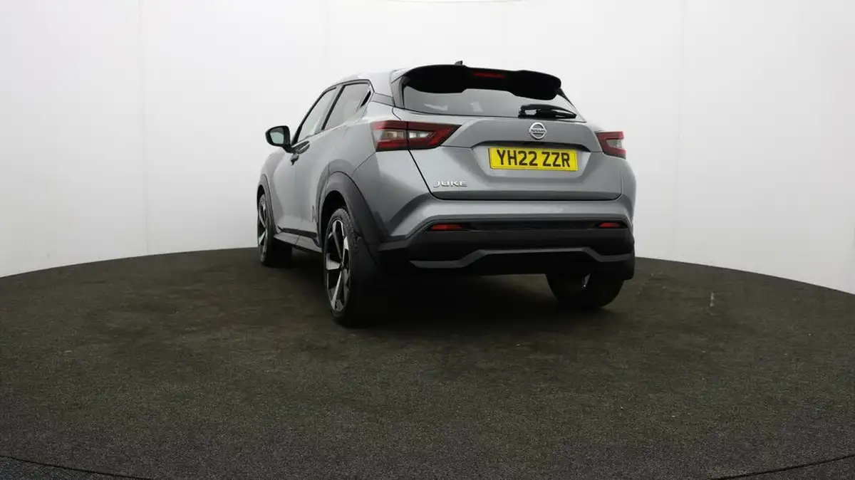 2022-nissan-juke-10-dig-t-tekna-big-4