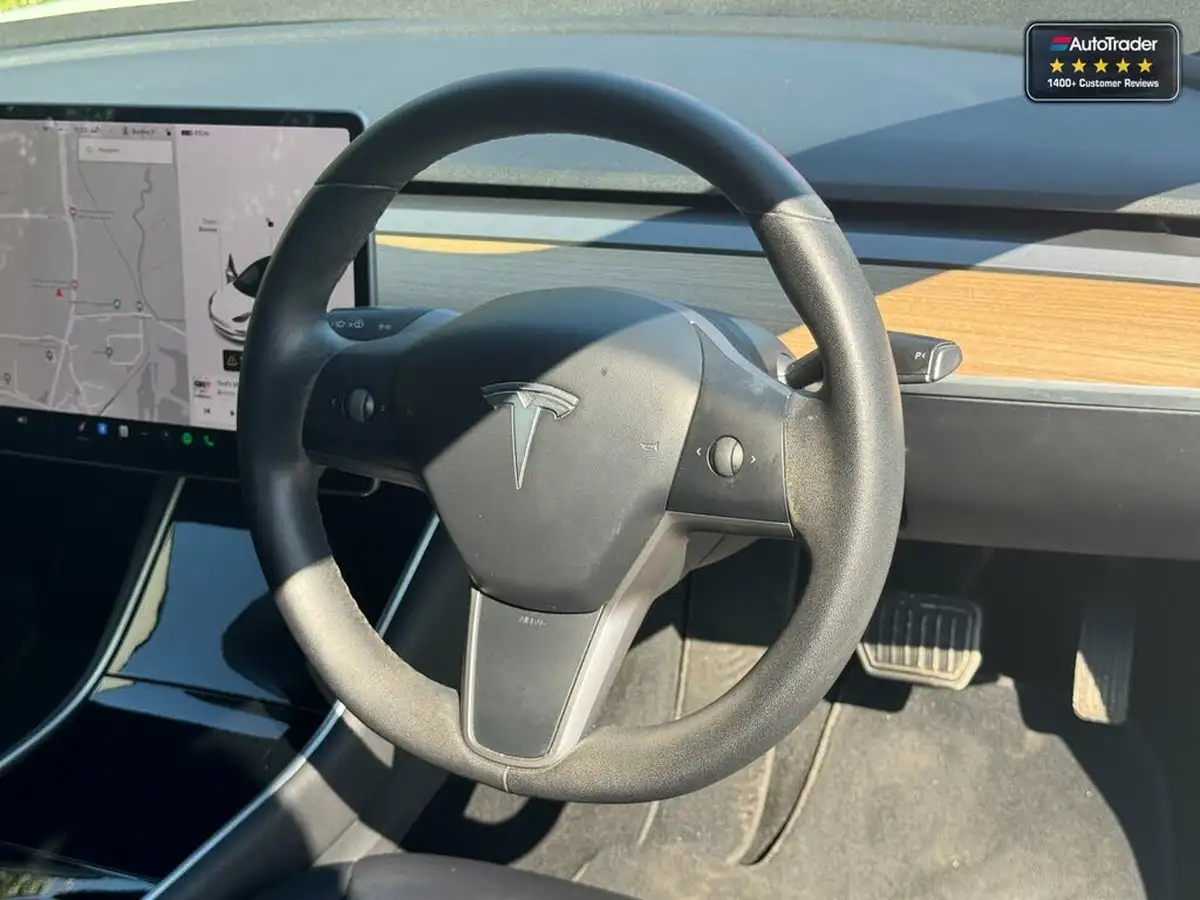2020-tesla-model-3-e-long-range-big-9