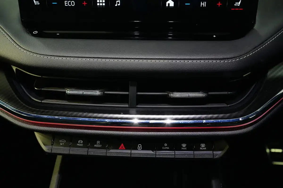 2022-skoda-enyaq-e-80x-sportline-plus-big-42
