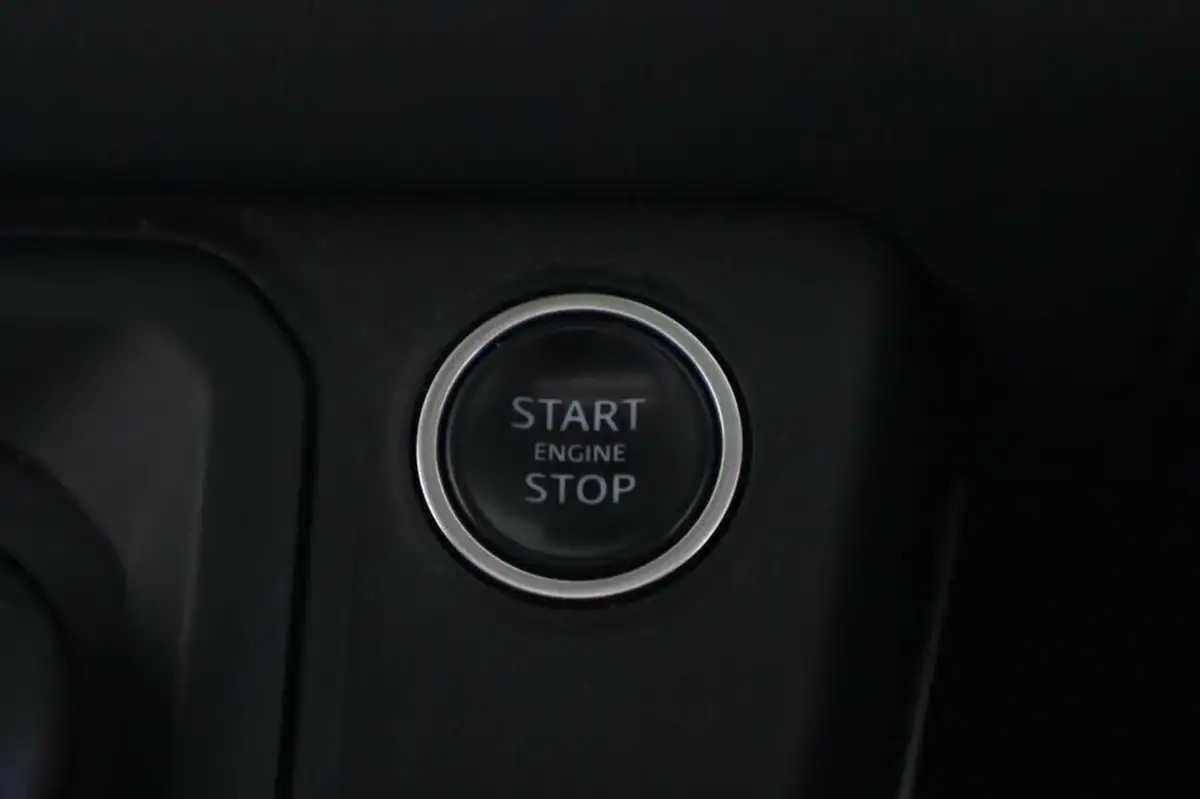 2022-land-rover-110-defender-30-d250-xs-edition-big-23
