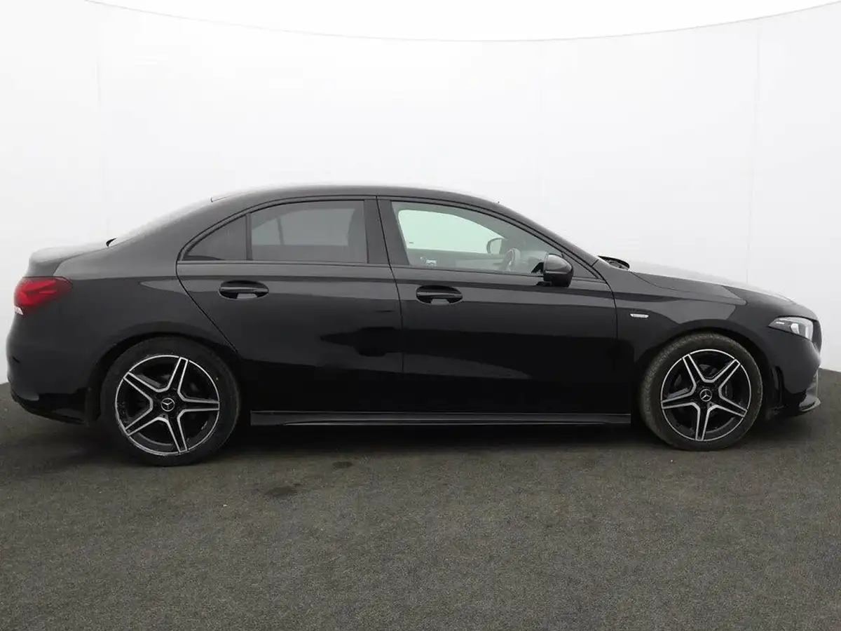 2022-mercedes-benz-a-class-13-a180-amg-line-executive-edition-saloon-4d-7g-dct-big-7