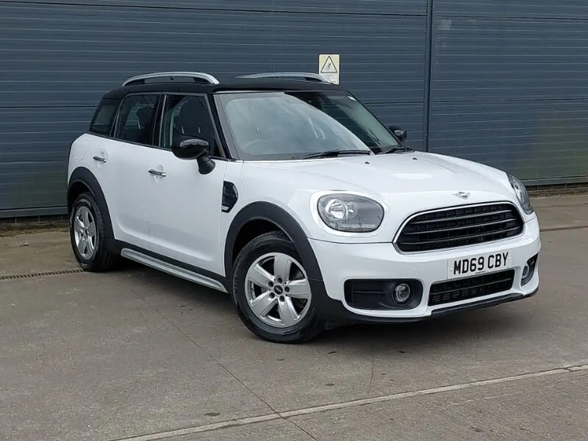 2020-mini-countryman-15-cooper-classic-auto-big-0