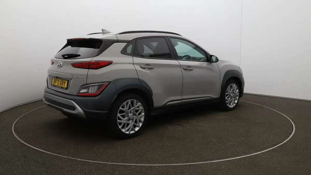 2022-hyundai-kona-16-gdi-premium-big-52