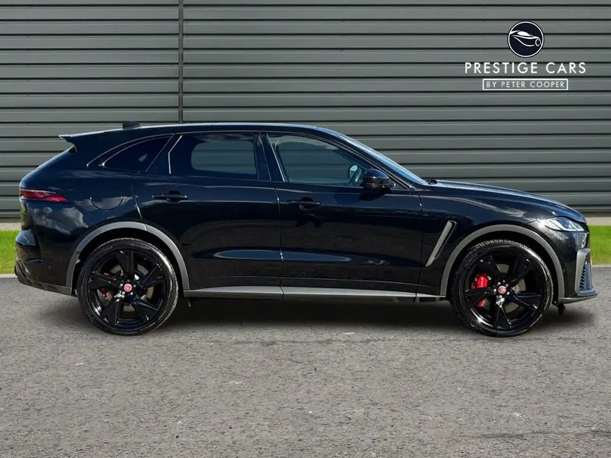 2021-jaguar-f-pace-50-v8-svr-big-6
