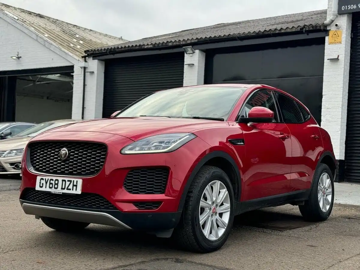 2018-jaguar-e-pace-20-i4-s-big-2
