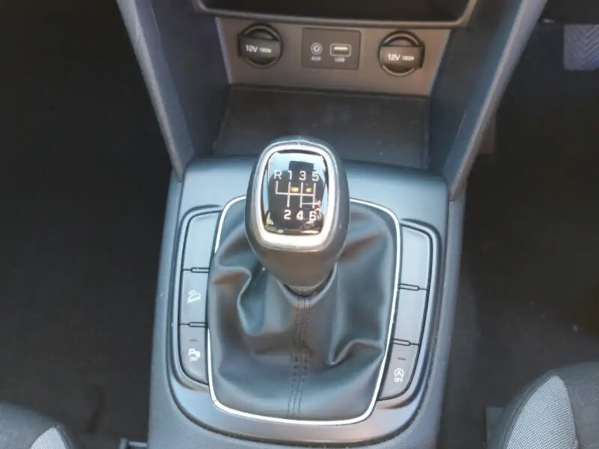 2018-hyundai-kona-10-t-gdi-se-big-15