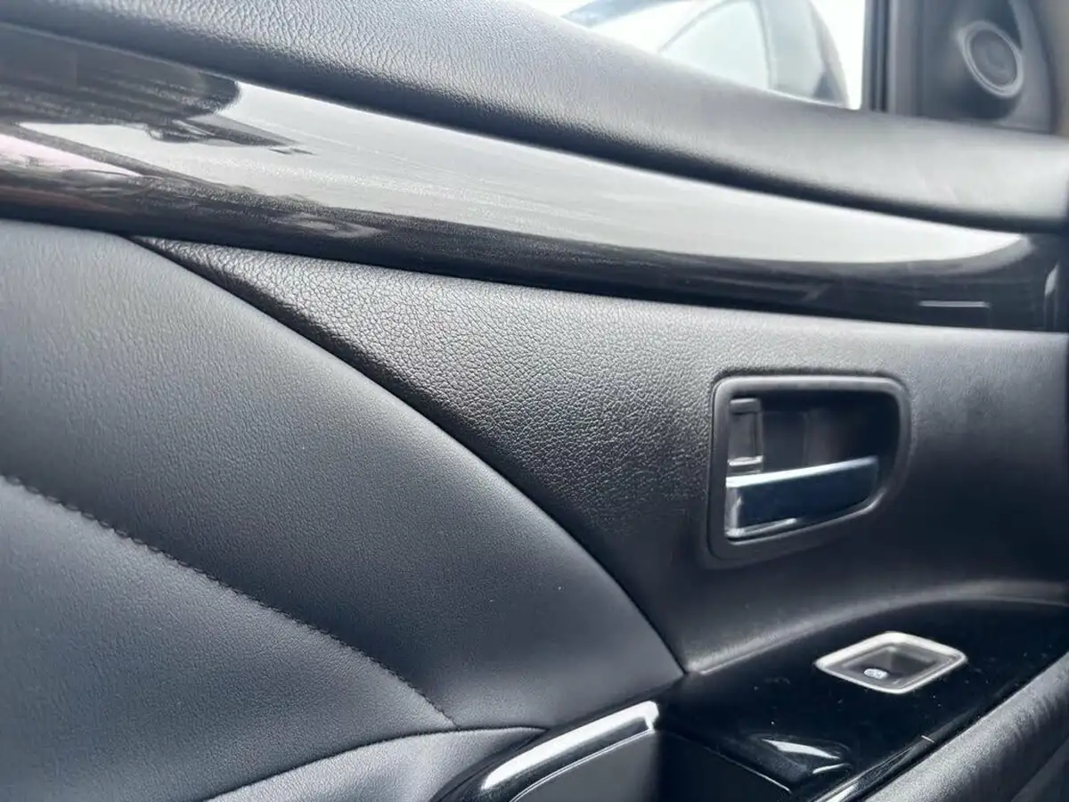 2018-mitsubishi-outlander-20-4h-phev-big-36