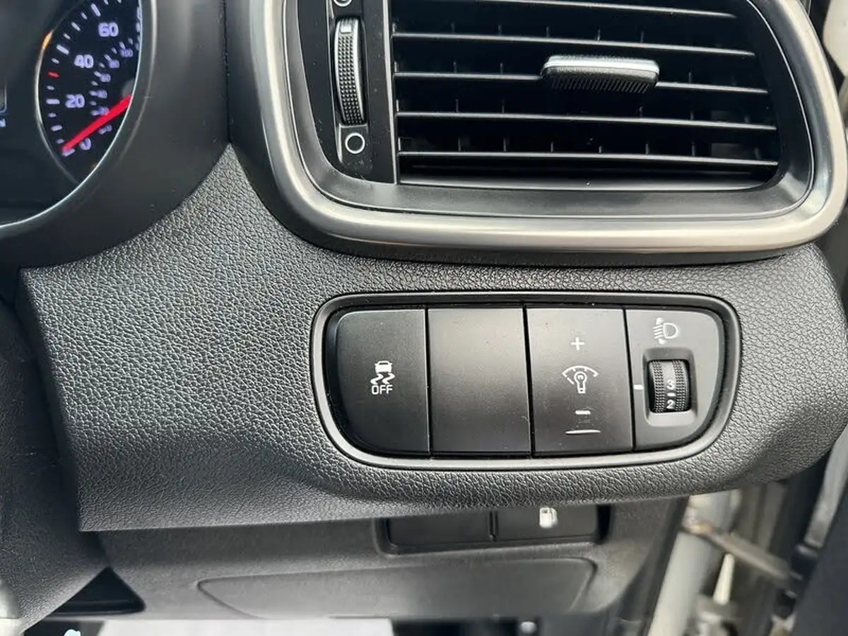 2016-kia-sorento-22-crdi-kx-2-big-18